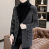 Männlichs graues klassisches overcoat - stilvolle oberbekleidung für smarte freizeitlooks