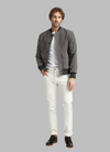 Männlicher modischer freizeitjacke - vielseitige, leichte jacke mit praktischen taschen