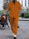 2-teilige lässige männeroutfit mit stylischem hemd und hosen - alltagsmode für wochenendaktivitäten