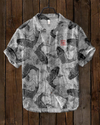 Männer casual shirt mit vintage koi-fisch design - künstlerisches kurzarmoberteil für den alltag