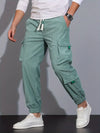 Männliche cargo-hosen mit funktionalem utility-design - vielseitige hosen für alltag abenteuer
