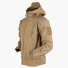 Männers outdoor-jacke - vielseitige, isolierte schicht für diverse abenteuer draussen