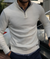 Männers zip-pullover mit struktur in beige – eleganter strickpullover für den alltag