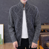 Männerstrickjacke leicht und mit reissverschluss - modische alltagskleidung mit elegantem design