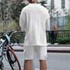 Männers weisses strickensemble - lässige und stylische sommergarderobe