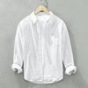 Klassisch gestreiftes hemd - lässiges button-up für männer