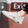 Männerschue aus edlem leder - stilvolle, vielseitige sneaker mit detailliertem muster für lässige und semi-formelle anlässe