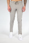 Männer slim fit jogginghose in grau - freizeitbekleidung für lässige alltagslooks