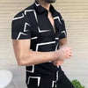 Stylische schwarze kurzarm-shirt mit abstraktem muster - männer casual fashion