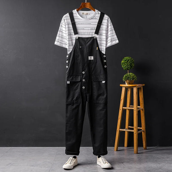 Moderne latzhosen - modisches herrenarbeitsoutfit