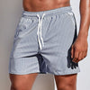Männers boardshorts mit streifen – strapazierfähige strandmode im klassischen design