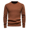 Texturiertes rundhals-pullover - herren strickmode für einen eleganten look