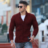 Männer kabelstrick cardigan für warme wintersaison - weicher strickpullover für lässige und smart casual anlässe