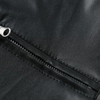 Männliche sommerjacke aus leichtem material – lässige freizeitbekleidung für warme tage